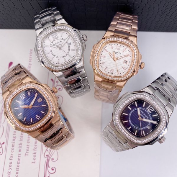Patek Philippe Nautilus Series Động cơ thạch anh