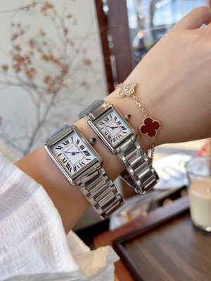 Factory Cartier giới thiệu đồng hồ Tank Must