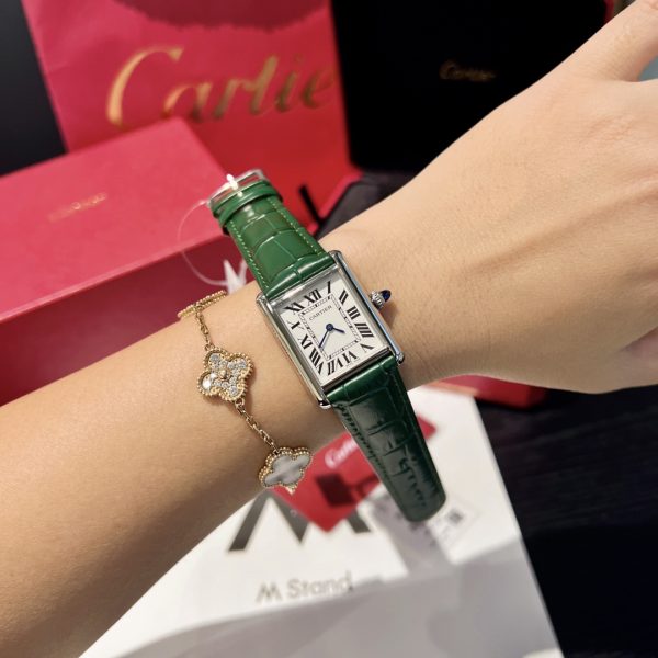 Factory Cartier giới thiệu đồng hồ Tank Must