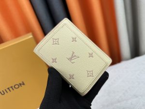 ví tiền cổ điển được nâng cấp hoàn toàn bằng da