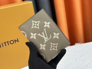 ví tiền cổ điển được nâng cấp hoàn toàn bằng da
