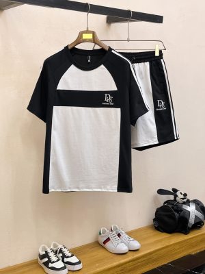 Bộ tay áo ngắn cổ điển hàng đầu cho nam giới Dior Xuân/Hè