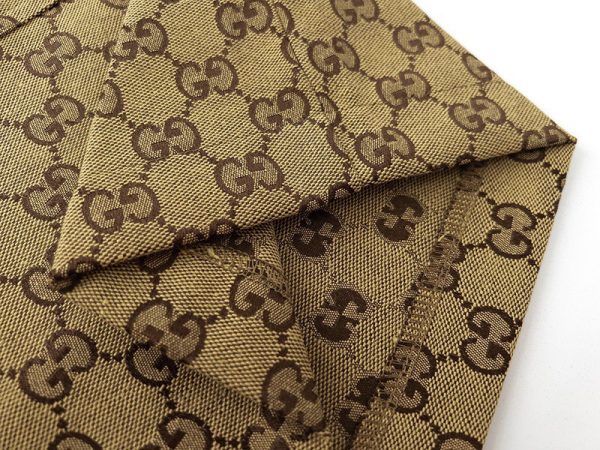 Gucci Quần short hoa cổ Bắc