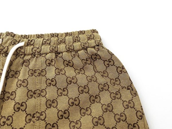 Gucci Quần short hoa cổ Bắc