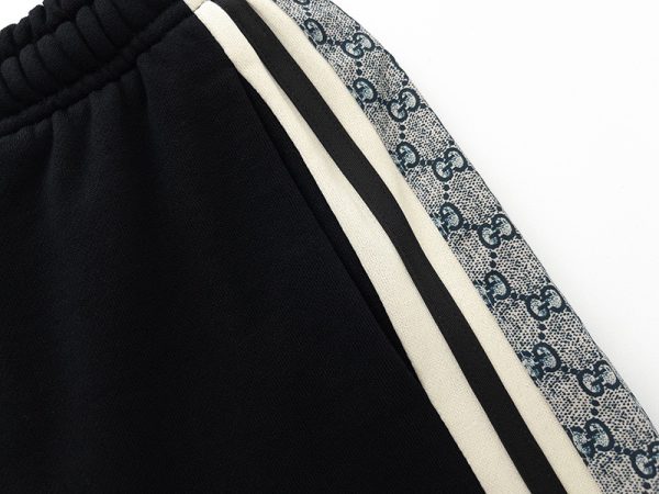 Gucci Quần short hoa cổ Bắc