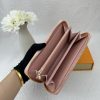 Louis Vuitton Ví Brazza được làm bằng Monogram này tỏa ra sự nam tính không thể chối cãi