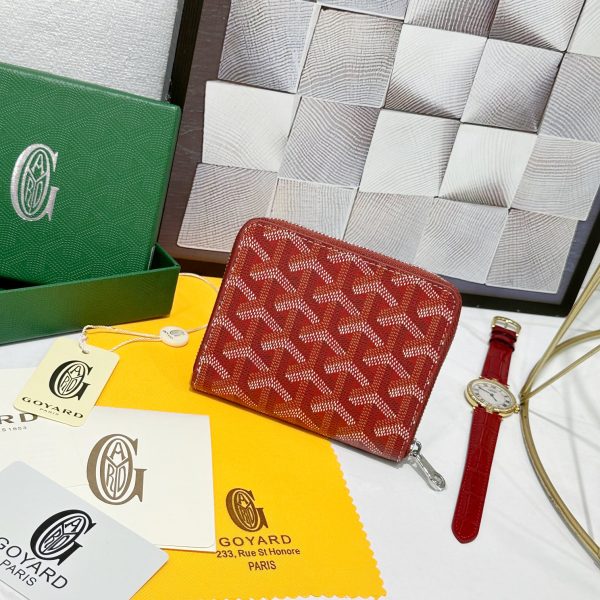 Ví nhỏ của Goya Matignon được thiết kế nhỏ gọn