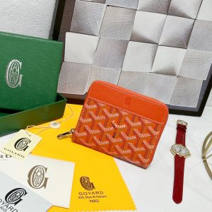 Ví nhỏ của Goya Matignon được thiết kế nhỏ gọn