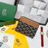 Ví nhỏ của Goya Matignon được thiết kế nhỏ gọn