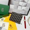 Ví nhỏ của Goya Matignon được thiết kế nhỏ gọn