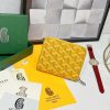 Ví nhỏ của Goya Matignon được thiết kế nhỏ gọn