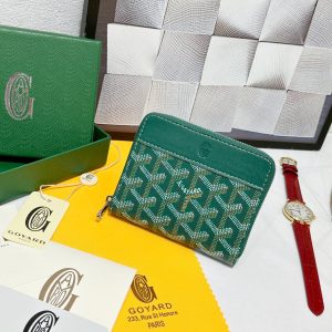Ví nhỏ của Goya Matignon được thiết kế nhỏ gọn