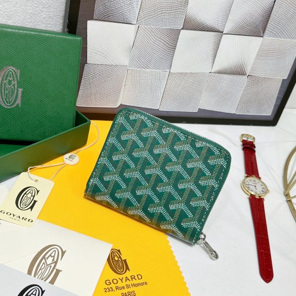 Ví nhỏ của Goya Matignon được thiết kế nhỏ gọn
