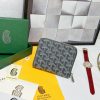 Ví nhỏ của Goya Matignon được thiết kế nhỏ gọn