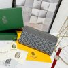 Ví lớn của Goya Matignon được thiết kế lâu dài, khóa mở và đóng để đảm bảo an toàn