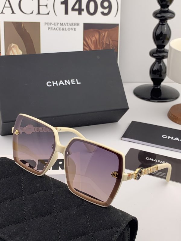 【CHANEL】Loại kính râm mới nhất