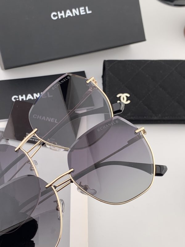 【CHANEL】Loại kính râm mới nhất