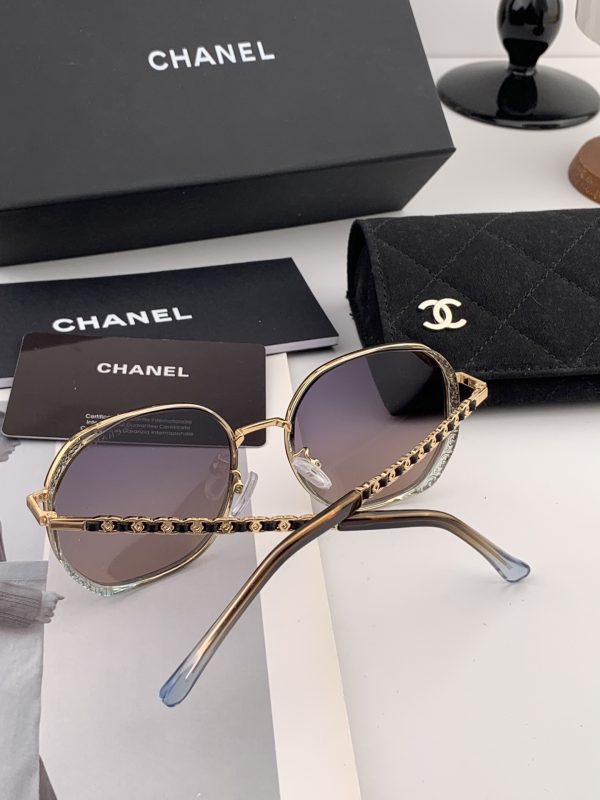 【CHANEL】Loại kính râm mới nhất