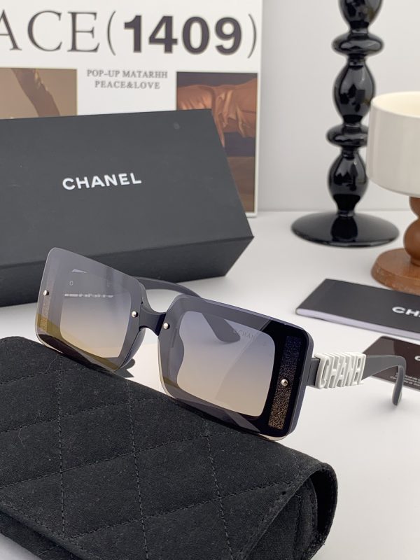【CHANEL】Loại kính râm mới nhất