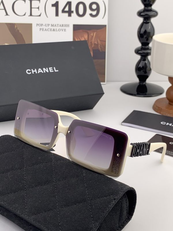 【CHANEL】Loại kính râm mới nhất