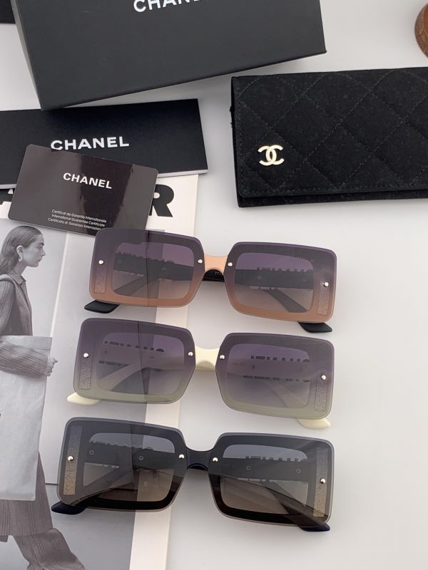 【CHANEL】Loại kính râm mới nhất