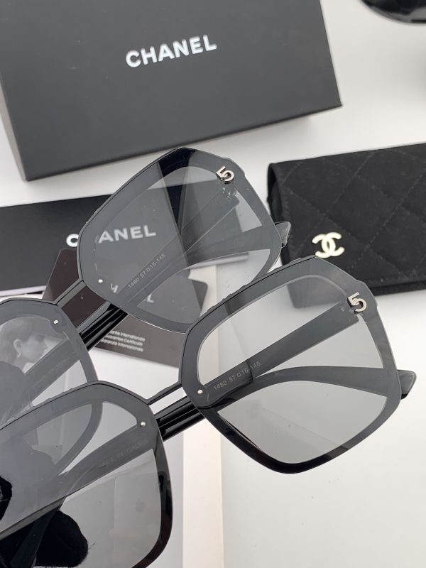 【CHANEL】Loại kính râm mới nhất