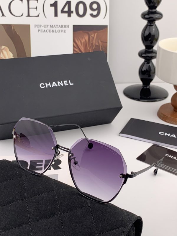 【CHANEL】Loại kính râm mới nhất
