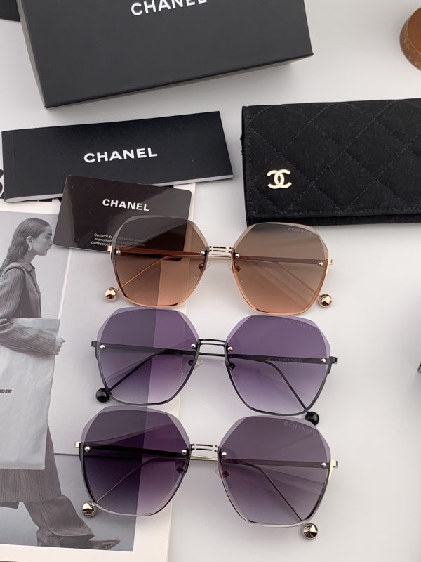 【CHANEL】Loại kính râm mới nhất