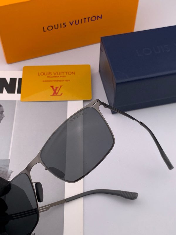 【Louis Vuitton】Loại kính râm mới nhất