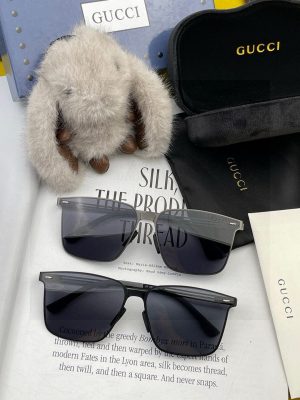 【Gucci】Loại kính râm mới nhất