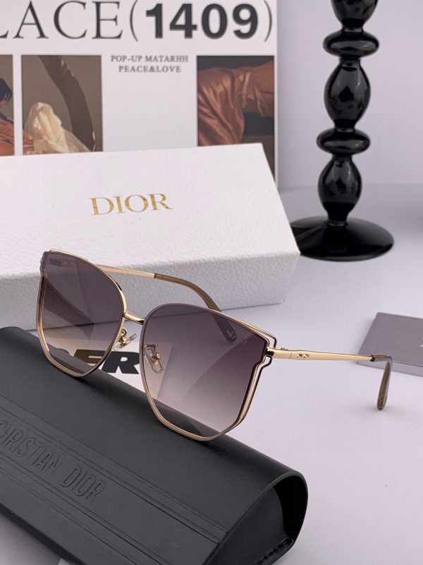 【DIOR】Loại kính râm mới nhất