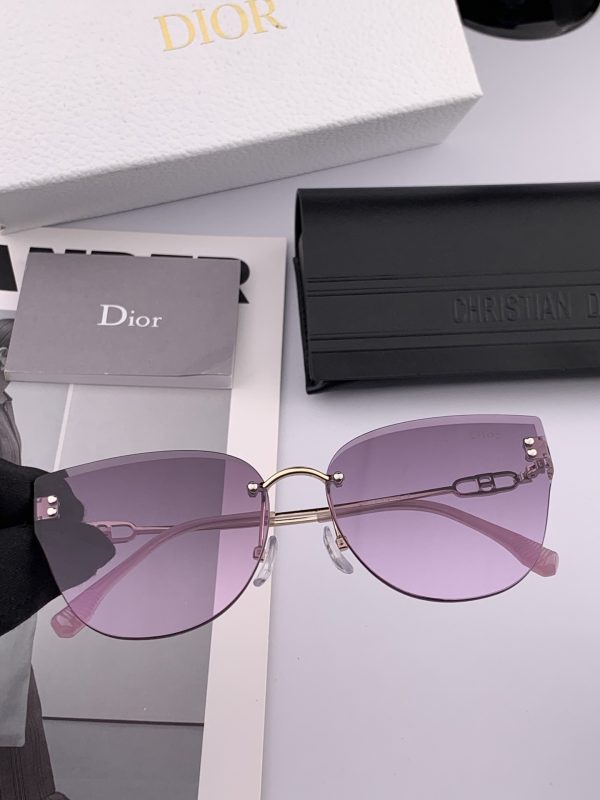 【DIOR】Loại kính râm mới nhất