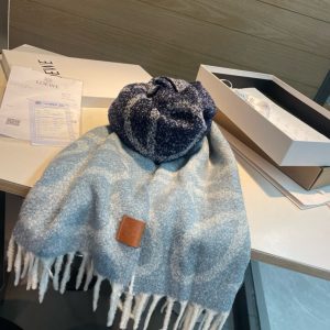 【Loewe】Khăn lông cừu hai mặt đen trắng