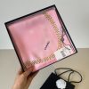 Chanel chuỗi vuông khăn