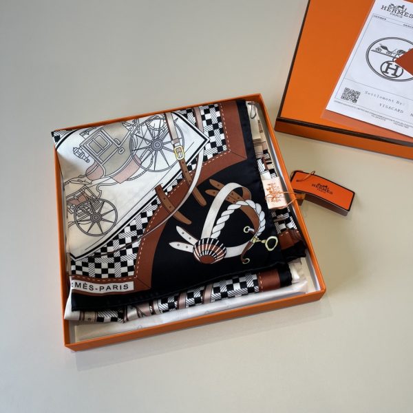 Chanel chuỗi vuông khăn (Loại xe mới)