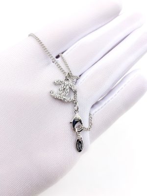 Trang sức vòng cổ Chanel