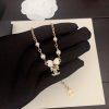 Trang sức vòng cổ Chanel