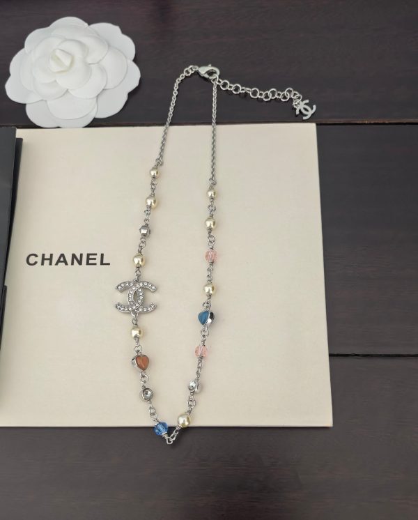 Trang sức vòng cổ Chanel