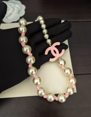 Trang sức vòng cổ Chanel