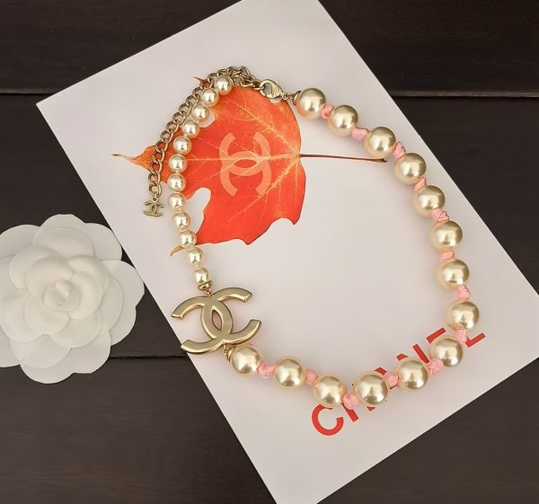 Trang sức vòng cổ Chanel