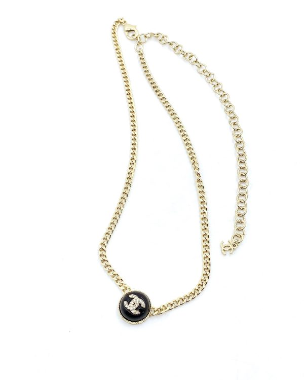 Trang sức vòng cổ Chanel