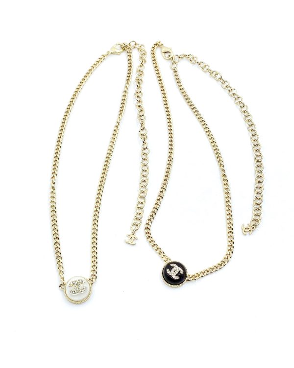 Trang sức vòng cổ Chanel