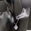 Trang sức vòng cổ Chanel