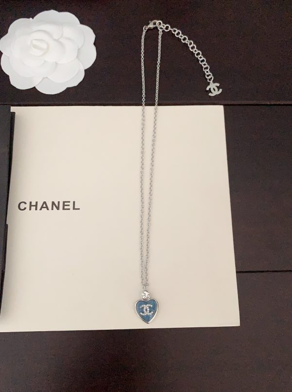 Trang sức vòng cổ Chanel