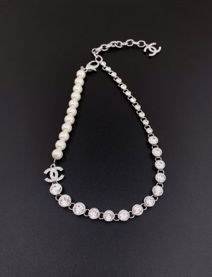 Trang sức vòng cổ Chanel