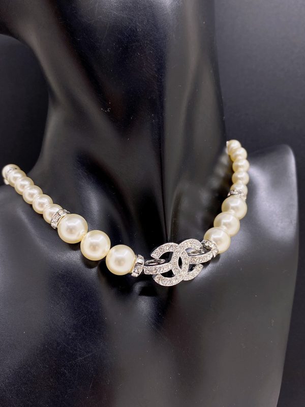 Trang sức vòng cổ Chanel