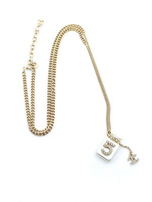 Trang sức vòng cổ Chanel