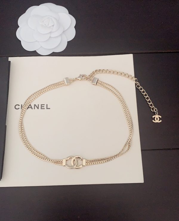 Trang sức vòng cổ Chanel