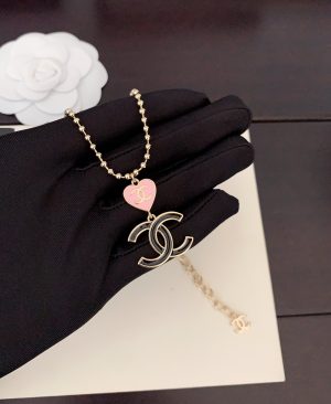 Trang sức vòng cổ Chanel