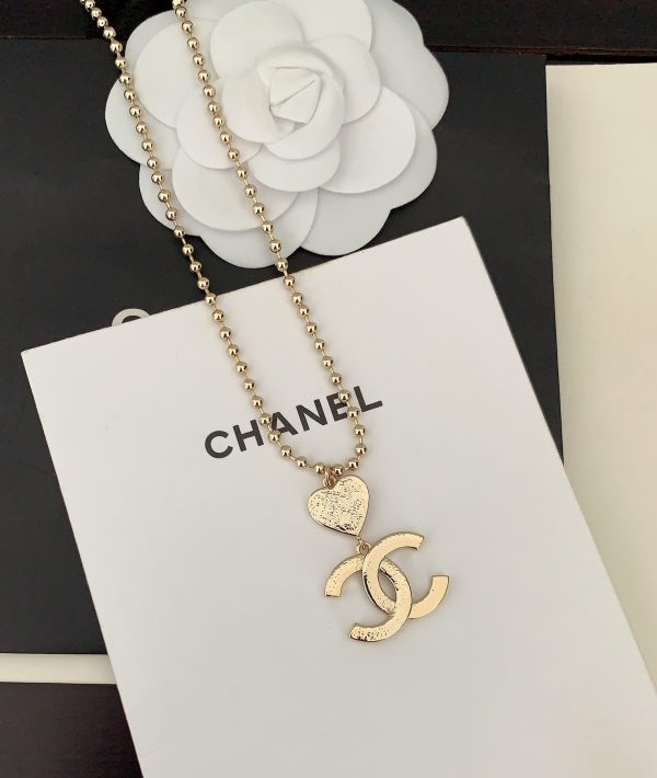 Trang sức vòng cổ Chanel